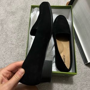Trotters Black Suede Loafers